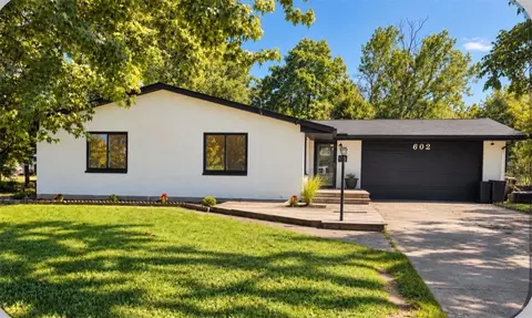 602 S 1st St, Trenton, OH 45067