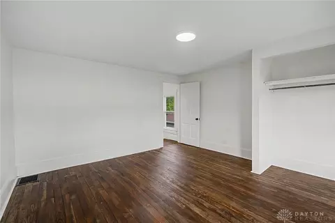 Bedroom - 863 Sherman Ave, Springfield, OH 45503 photo 6 of 10