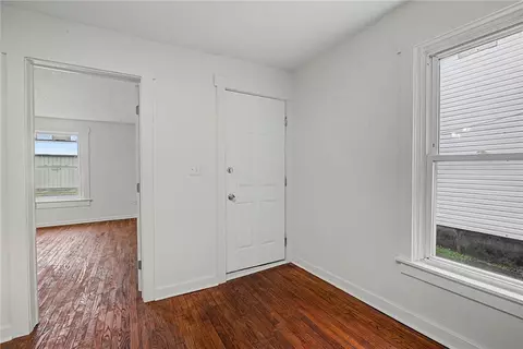 Entry Way - 863 Sherman Ave, Springfield, OH 45503 photo 1 of 3