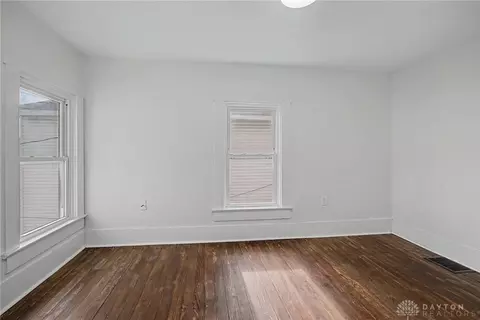 Bedroom - 863 Sherman Ave, Springfield, OH 45503 photo 8 of 10