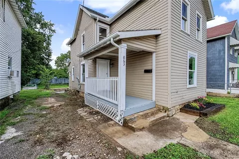 Exterior - 863 Sherman Ave, Springfield, OH 45503 photo 4 of 11