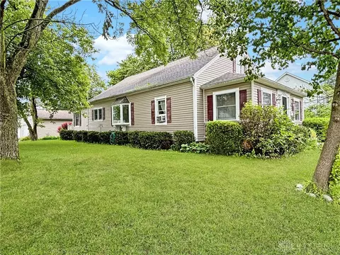 407 W 1st St, Arcanum, OH 45304
