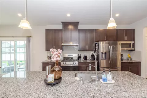Kitchen - 192 Chapel Dr, Troy, OH 45373 photo 4 of 5