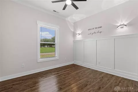 Bedroom - 2113 Wayne Ave, Middletown, OH 45044 photo 3 of 5