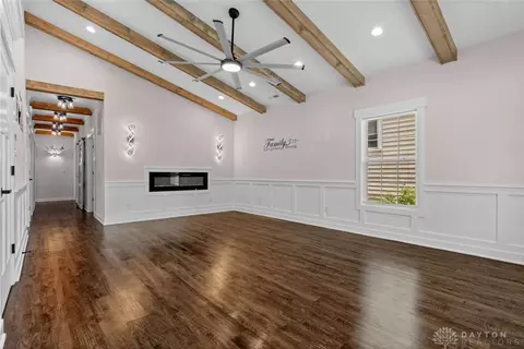 Living - 2113 Wayne Ave, Middletown, OH 45044 photo 1 of 3