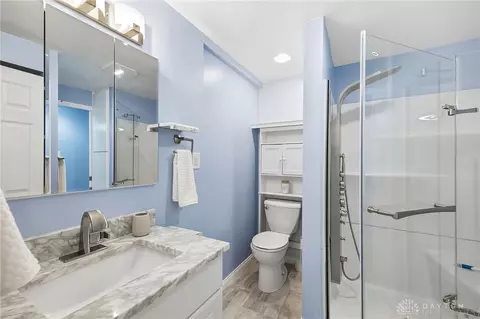 Bath - 1652 Ridgeway Dr, Springfield, OH 45506 photo 1 of 2