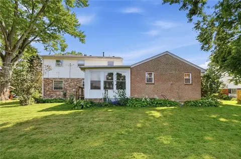 Exterior - 933 E David Rd, Kettering, OH 45429 photo 7 of 8
