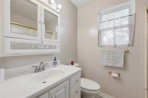 Bath - 933 E David Rd, Kettering, OH 45429 photo 3 of 6