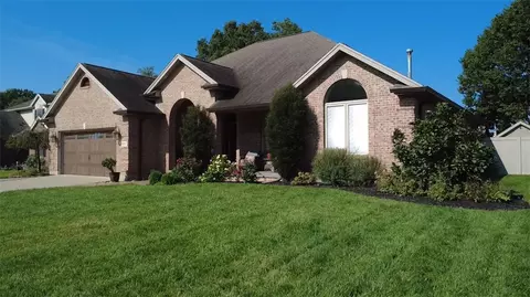111 Megan Ln, Germantown, OH 45327