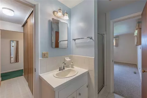 Bath - 4809 Algood Pl, Kettering, OH 45429 photo 3 of 3