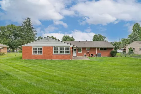Exterior - 4809 Algood Pl, Kettering, OH 45429 photo 3 of 4
