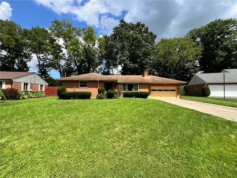 4992 Aquilla Dr, Dayton, OH 45415