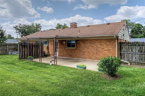 Exterior - 643 Mossoak Dr, Kettering, OH 45429 photo 14 of 18
