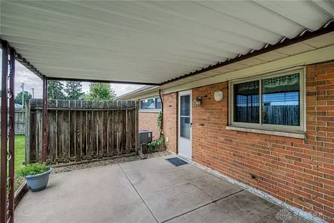 Exterior - 643 Mossoak Dr, Kettering, OH 45429 photo 10 of 18