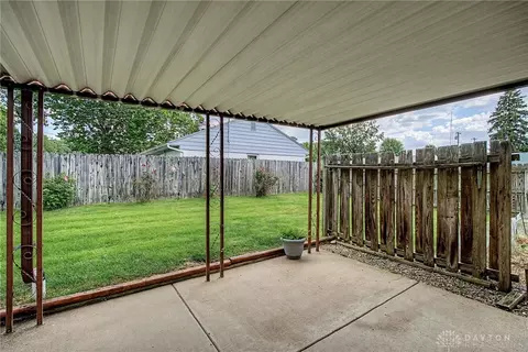 Exterior - 643 Mossoak Dr, Kettering, OH 45429 photo 9 of 18