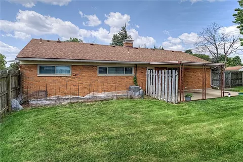 Exterior - 643 Mossoak Dr, Kettering, OH 45429 photo 17 of 18