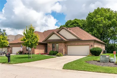 7120 Salem Crossing Pl, Englewood, OH 45322