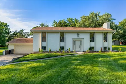8249 Lakenoll Ct, West Chester Twp, OH 45069