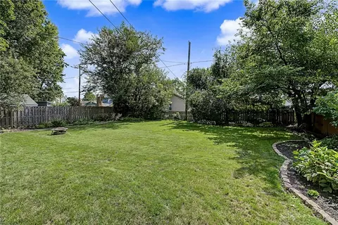 Exterior - 1820 Pembrook Rd, Springfield, OH 45504 photo 15 of 20