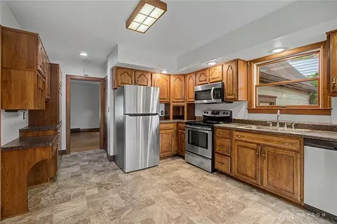 Kitchen - 1820 Pembrook Rd, Springfield, OH 45504 photo 1 of 5
