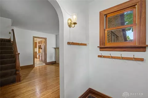 Entry Way - 1820 Pembrook Rd, Springfield, OH 45504 photo 2 of 3