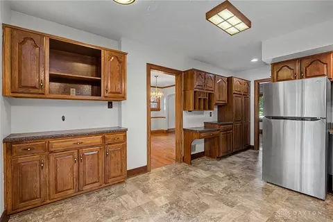 Kitchen - 1820 Pembrook Rd, Springfield, OH 45504 photo 5 of 5