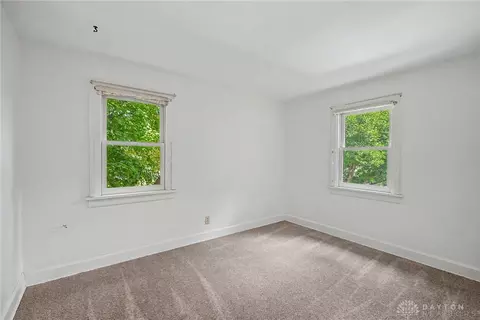 Bedroom - 1820 Pembrook Rd, Springfield, OH 45504 photo 9 of 10