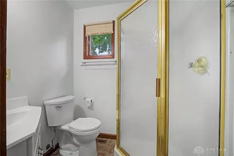 Bath - 1820 Pembrook Rd, Springfield, OH 45504 photo 1 of 7