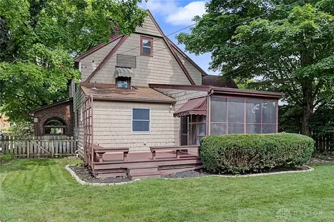 Exterior - 1820 Pembrook Rd, Springfield, OH 45504 photo 17 of 20