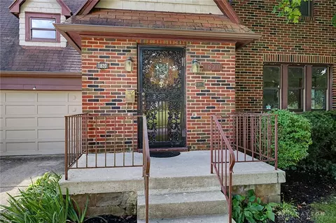 Exterior - 1820 Pembrook Rd, Springfield, OH 45504 photo 6 of 20