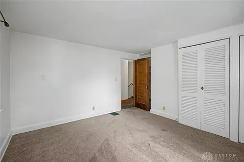 Bedroom - 1820 Pembrook Rd, Springfield, OH 45504 photo 8 of 10