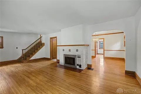 Living - 1820 Pembrook Rd, Springfield, OH 45504 photo 6 of 7
