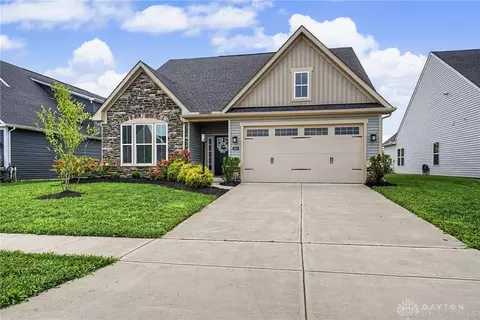 2083 Schmidt Dr, Beavercreek Twp, OH 45434