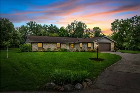 8695 Hide A Way Ln, Washington Township, OH 45458