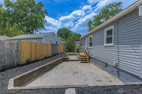 Exterior - 1800 Clarissa Ave, Kettering, OH 45429 photo 6 of 7