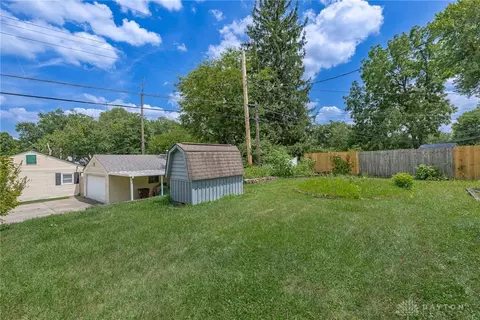 Exterior - 1800 Clarissa Ave, Kettering, OH 45429 photo 5 of 7