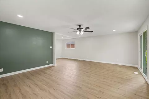 Living - 8215 Gibson Ave, Fairborn, OH 45324 photo 4 of 6