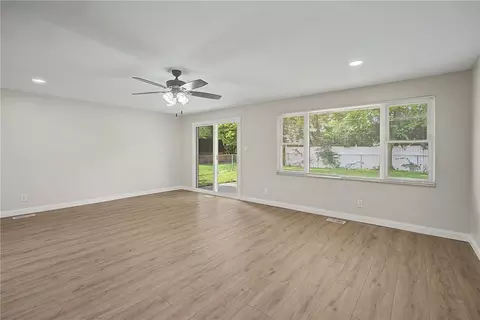 Living - 8215 Gibson Ave, Fairborn, OH 45324 photo 3 of 6