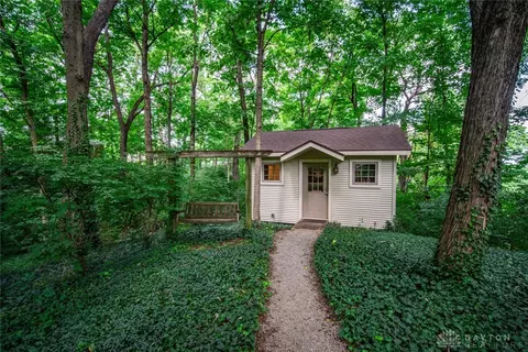 Exterior - 1315 Upson Pl, Kettering, OH 45409 photo 11 of 11