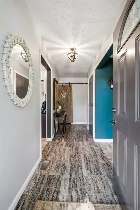 Entry Way - 4409 Marshall Rd, Kettering, OH 45429 photo 1 of 3