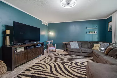 Living - 4409 Marshall Rd, Kettering, OH 45429 photo 1 of 3