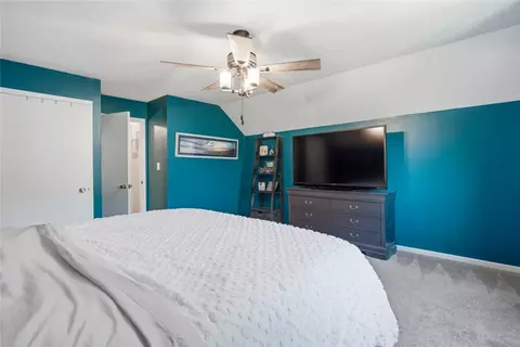 Bedroom - 4409 Marshall Rd, Kettering, OH 45429 photo 4 of 6