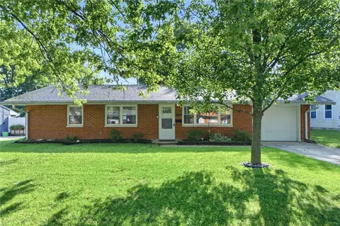 311 Lang Ct, Englewood, OH 45322