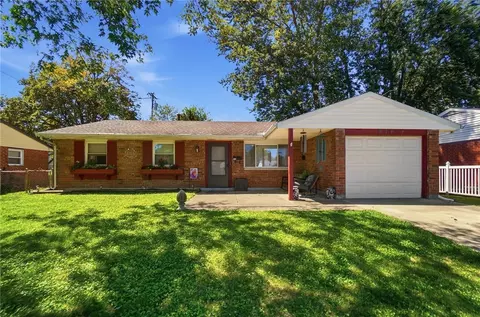 916 Falmouth Ave, Piqua, OH 45356