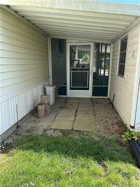 Exterior - 48 Beech Dr, Springfield, OH 45502 photo 10 of 11