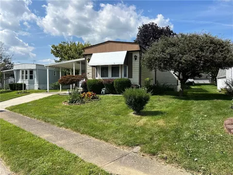 Exterior - 48 Beech Dr, Springfield, OH 45502 photo 1 of 11