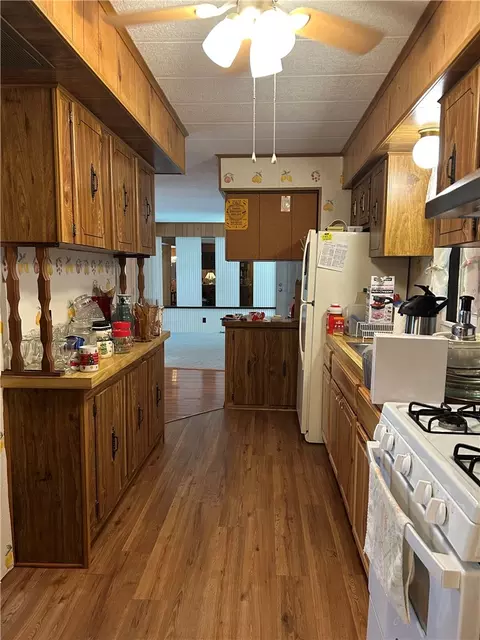 Kitchen - 48 Beech Dr, Springfield, OH 45502 photo 3 of 4