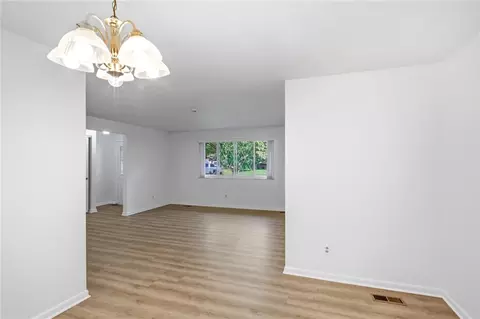 Living - 1032 Hyde Park Dr, Centerville, OH 45429 photo 3 of 6