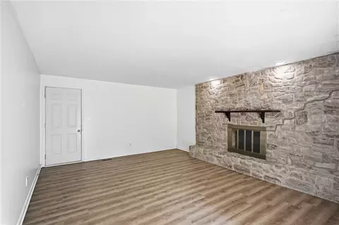 Living - 1032 Hyde Park Dr, Centerville, OH 45429 photo 4 of 6
