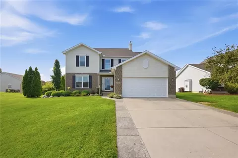 102 Cabernet Dr, Englewood, OH 45322